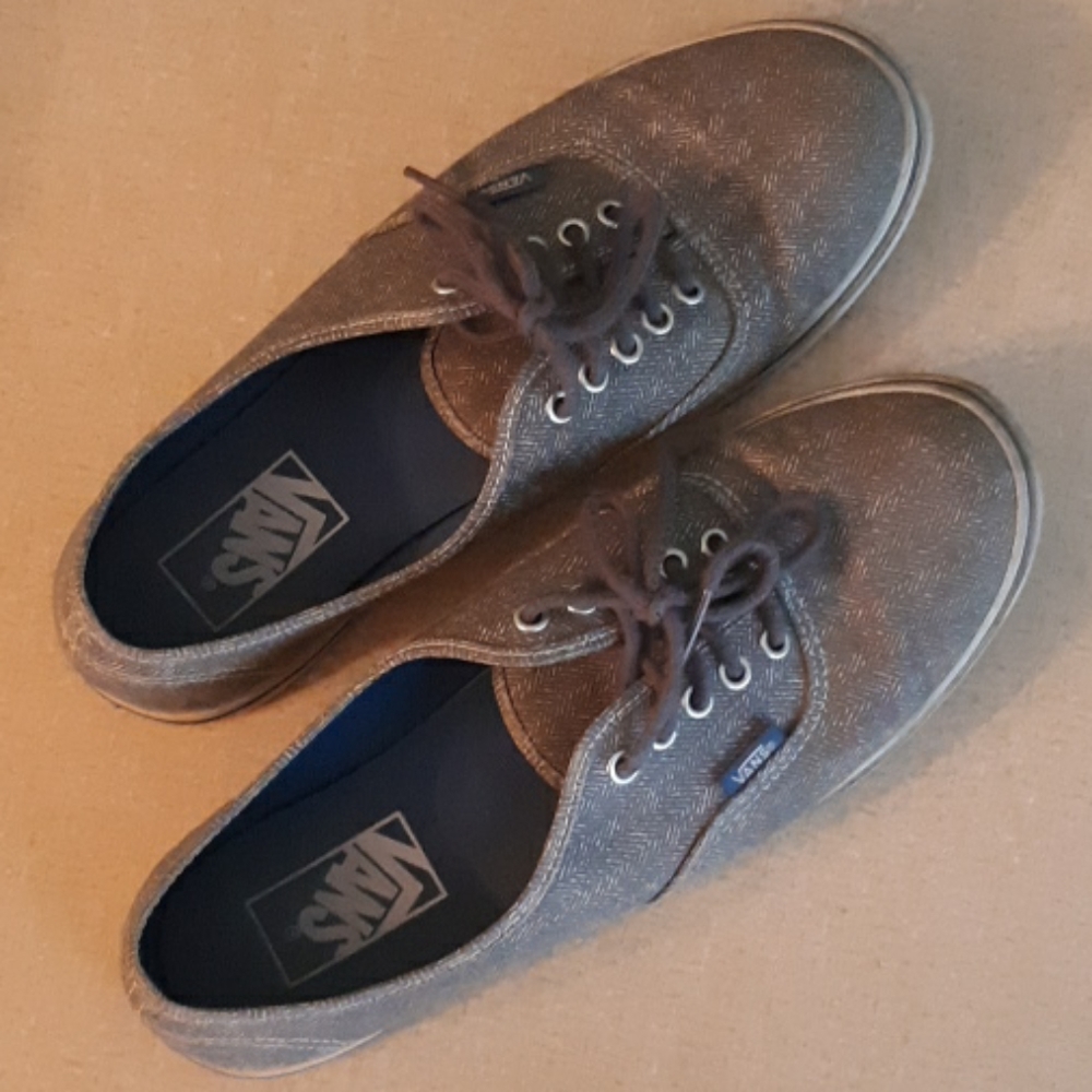 Van's lace up shoes